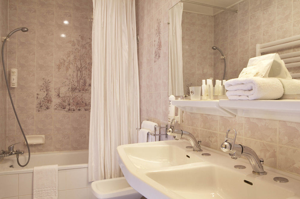 Hotel Oceania Le Jura 4*